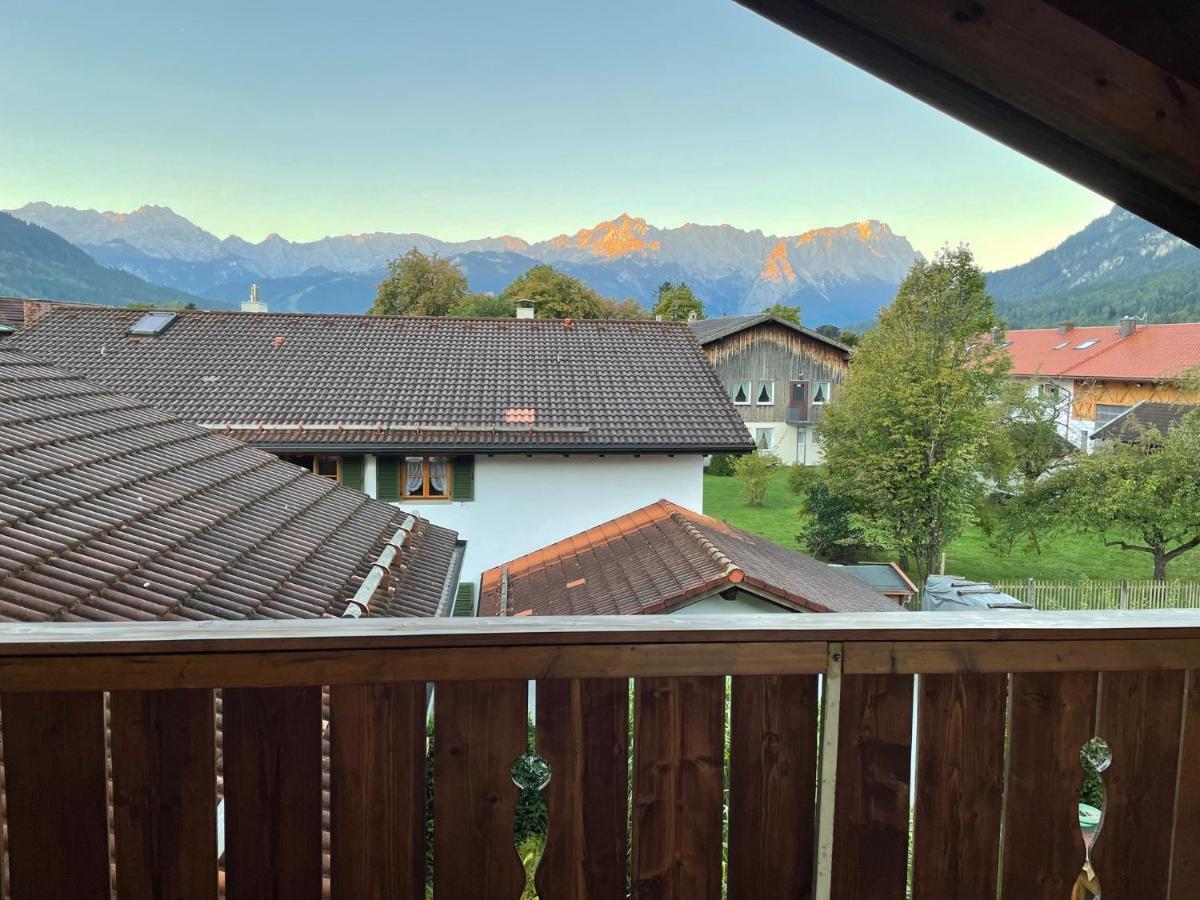Dachgeschosswohnung Mit Traumhaftem Zugspitzblick Bei Garmisch Farchant Buitenkant foto